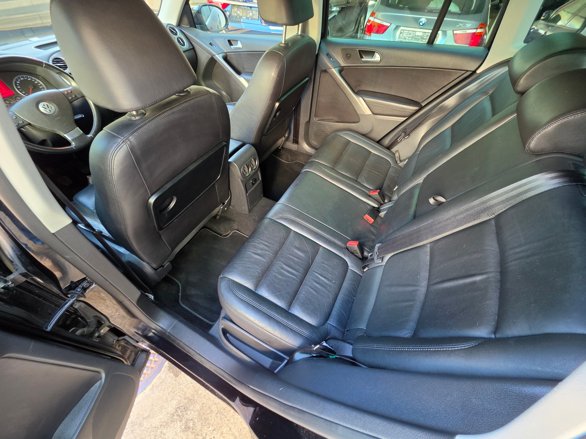 VW Tiguan 2.0 TDI Sport&Style-image-13