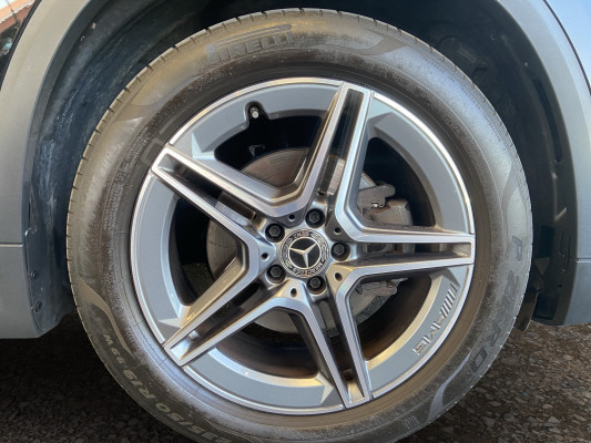 MERCEDES-BENZ GLA 200d AMG Line-image-7