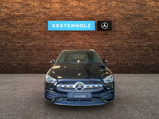 MERCEDES-BENZ GLA 200d AMG Line-image-4