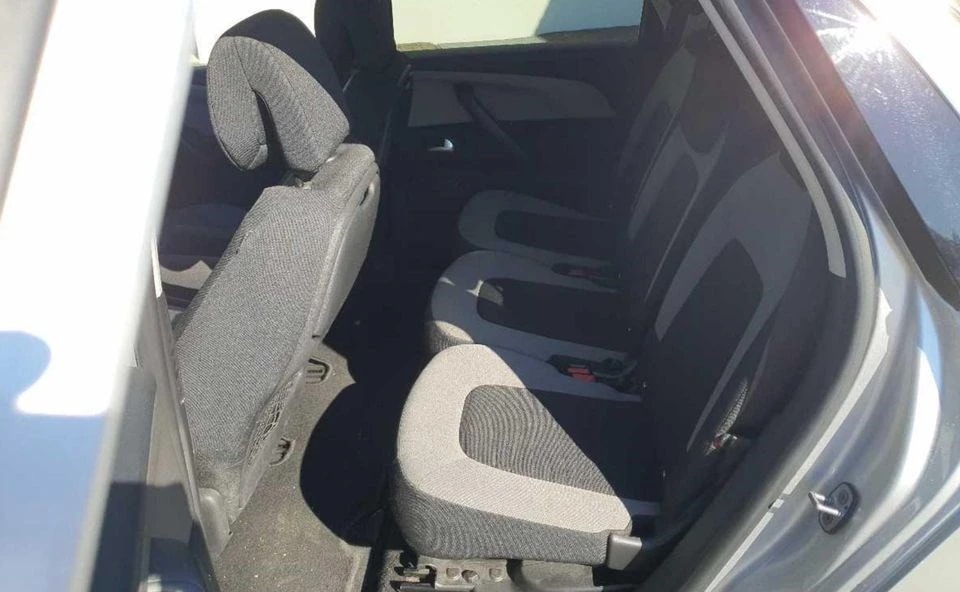 CITROEN C4 Picasso 1.6i 16V e-THP Séduction Automatic-image-4