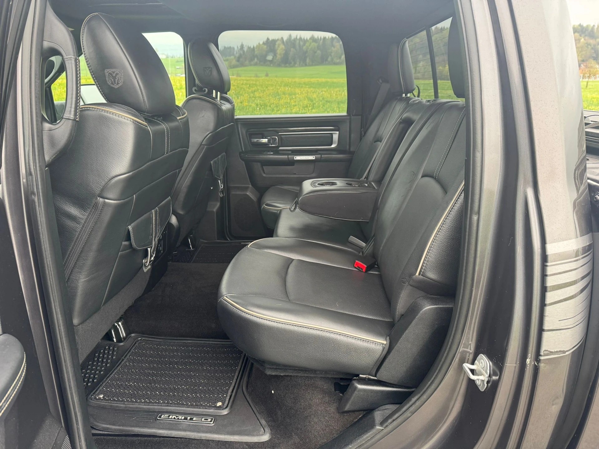 DODGE 1500 CrewCab Limited **10`500 KG Anhängelast**-image-9