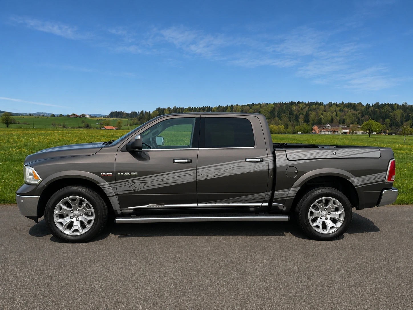 DODGE 1500 CrewCab Limited **10`500 KG Anhängelast**-image-2