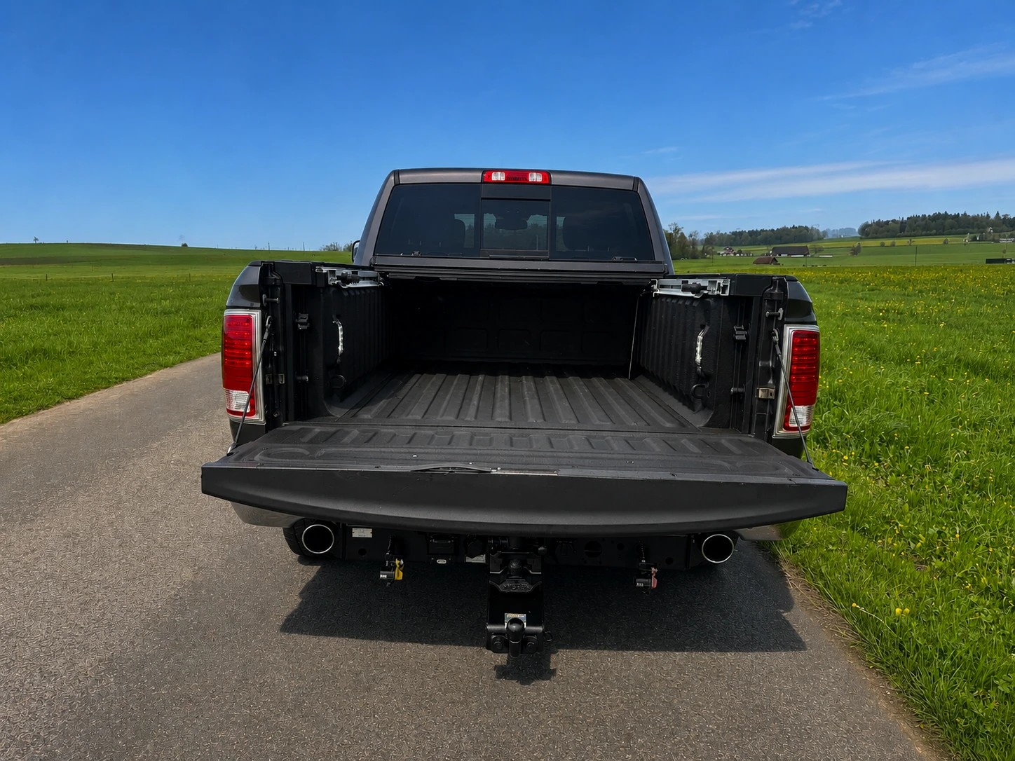DODGE 1500 CrewCab Limited **10`500 KG Anhängelast**-image-5