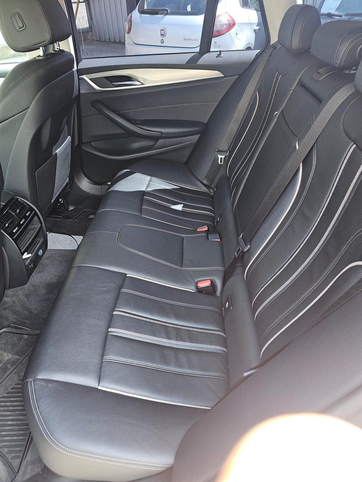 BMW 530d xDrive Touring Sport Line Steptronic-image-6