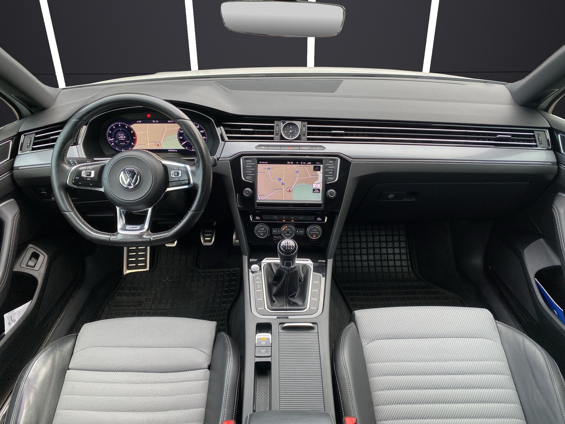 VW Passat Variant 1.4 TSI ACT BMT R-Line-image-10