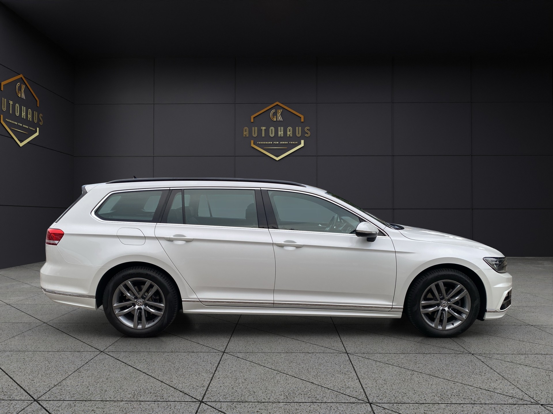 VW Passat Variant 1.4 TSI ACT BMT R-Line-image-6
