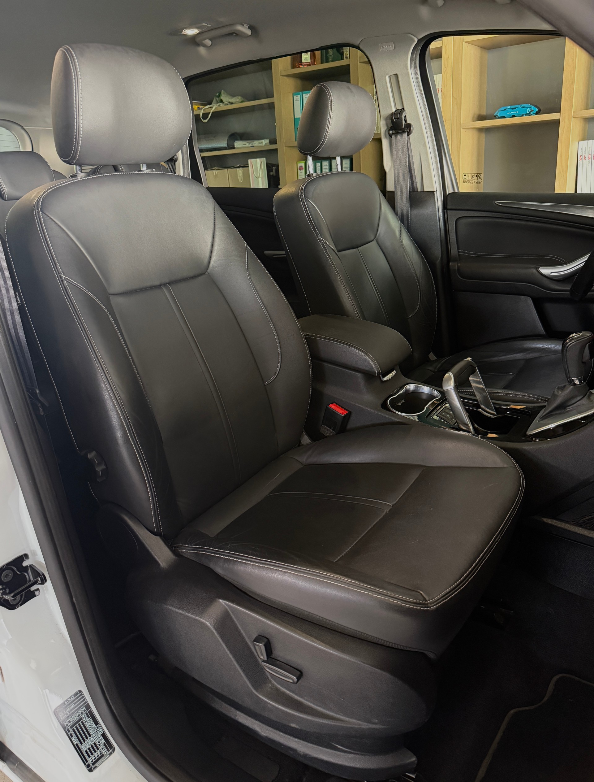 FORD S-Max 2.0 SCTi Titanium PowerShift-image-12