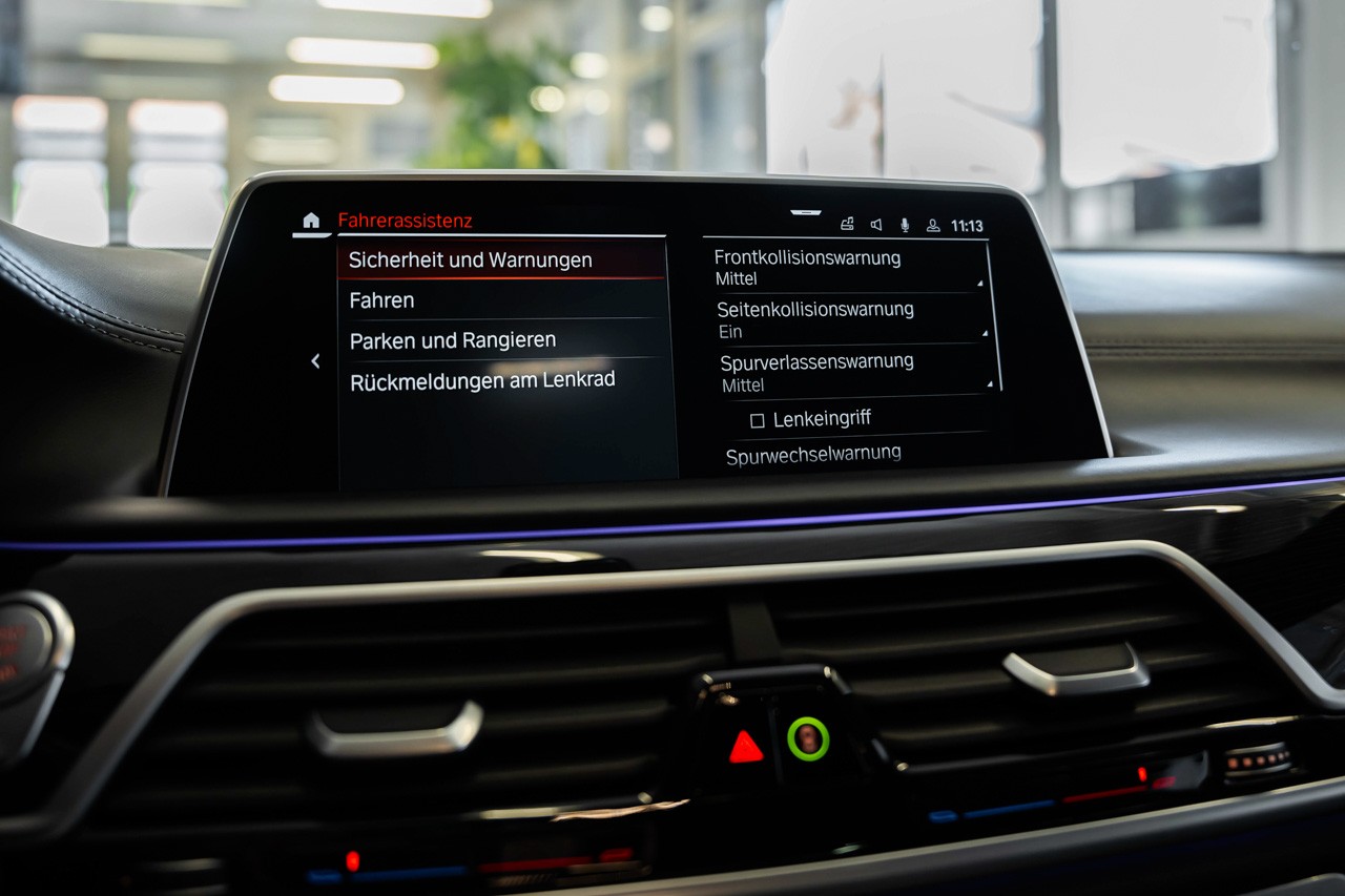 BMW 740d xDrive Steptronic M Sportpaket-image-23