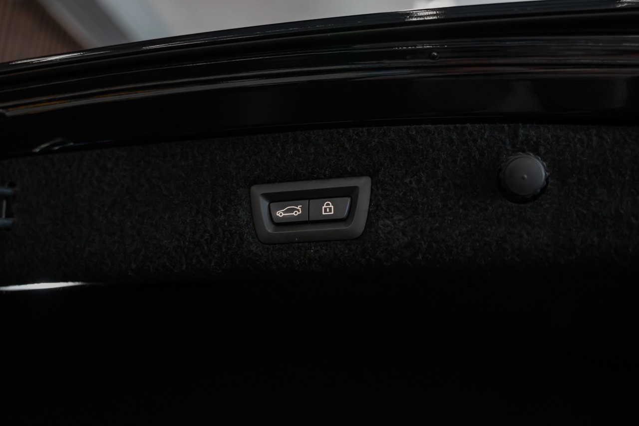 BMW 740d xDrive Steptronic M Sportpaket-image-37