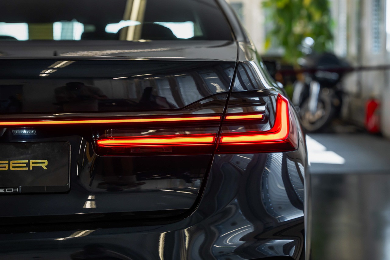 BMW 740d xDrive Steptronic M Sportpaket-image-8