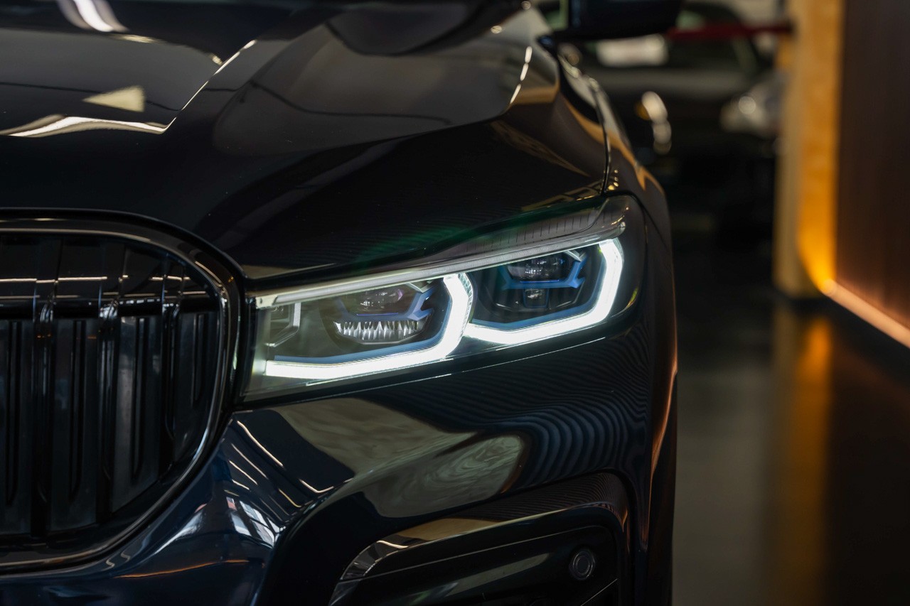 BMW 740d xDrive Steptronic M Sportpaket-image-7