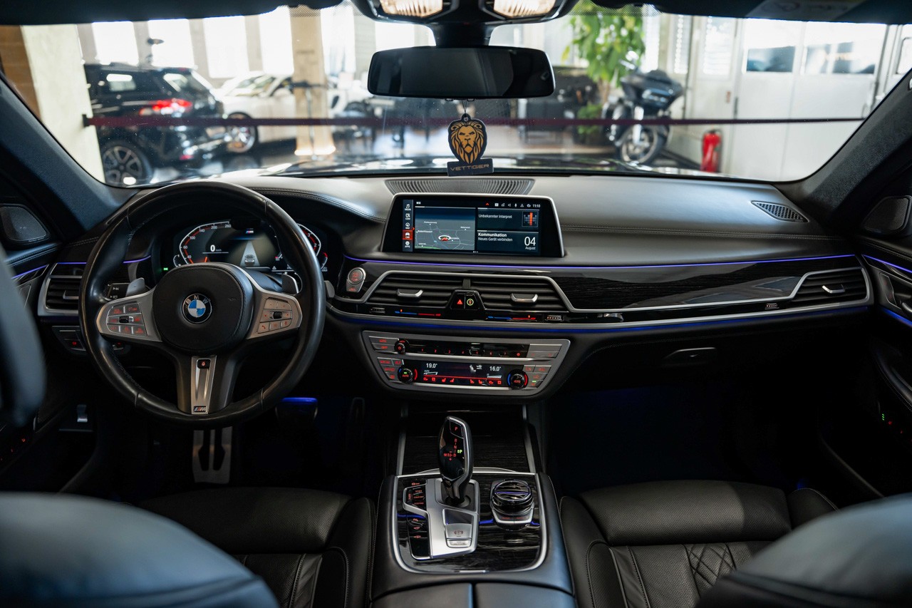BMW 740d xDrive Steptronic M Sportpaket-image-11