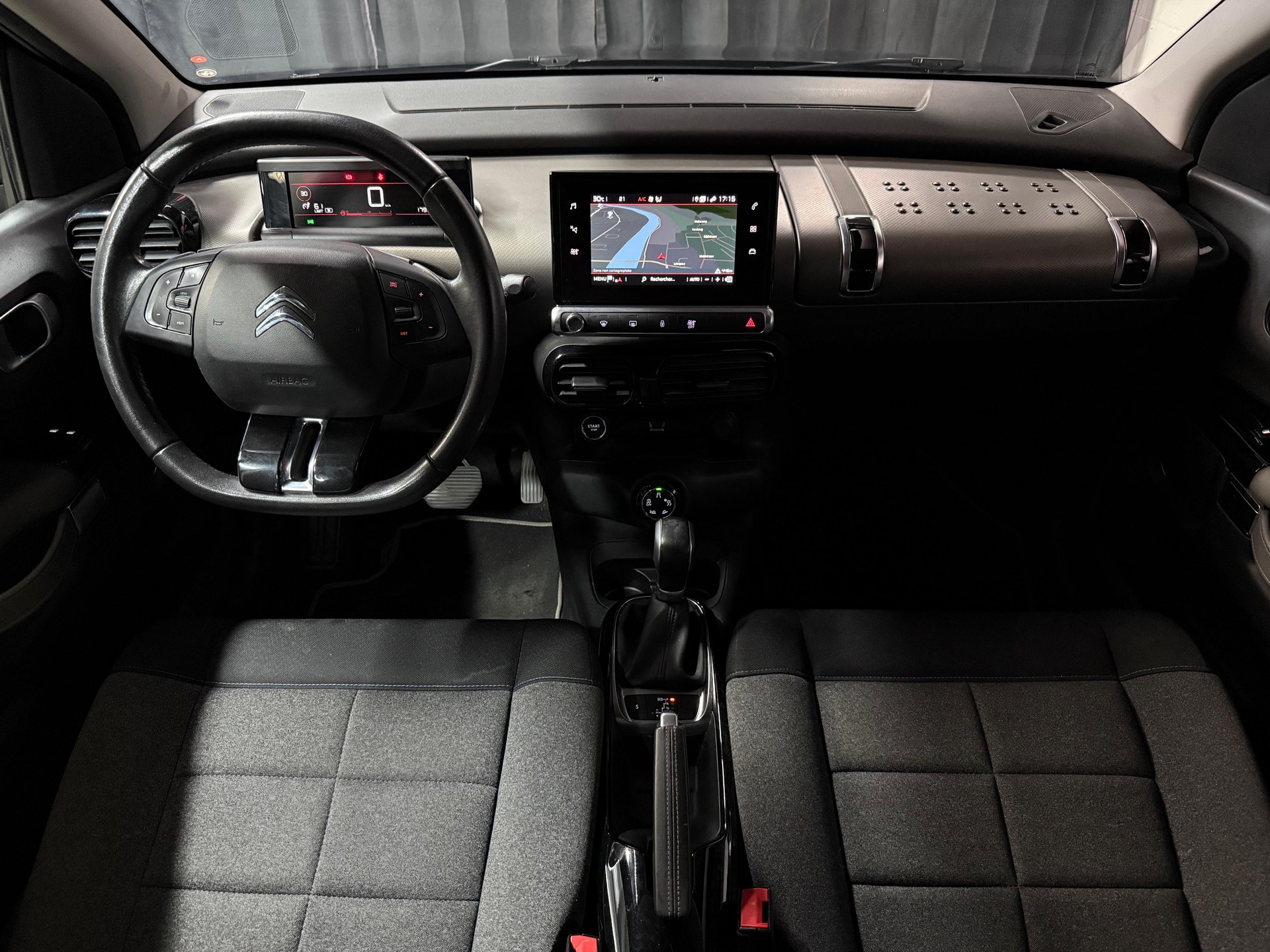 CITROEN C4 Cactus 1.2 PureT Origins EAT6-image-6