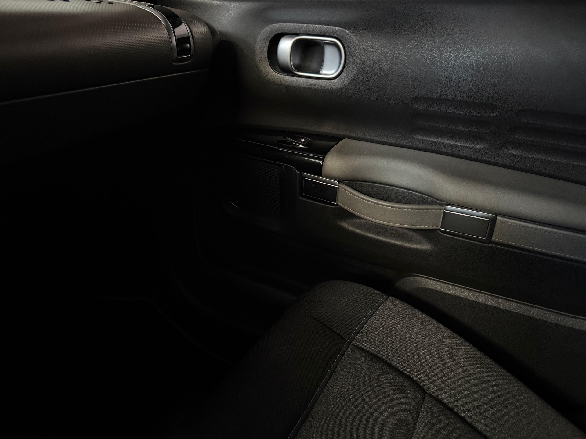 CITROEN C4 Cactus 1.2 PureT Origins EAT6-image-11