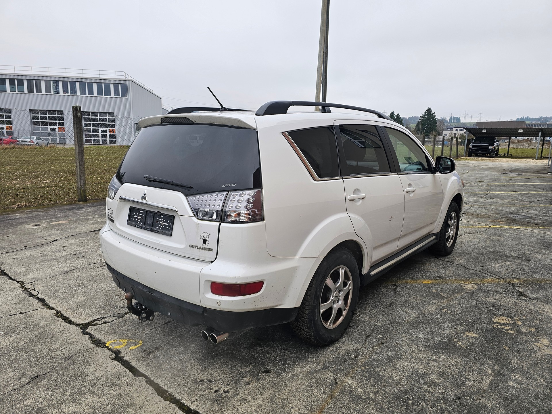 MITSUBISHI Outlander 2.2 DID Intense 4WD TC-SST-image-4