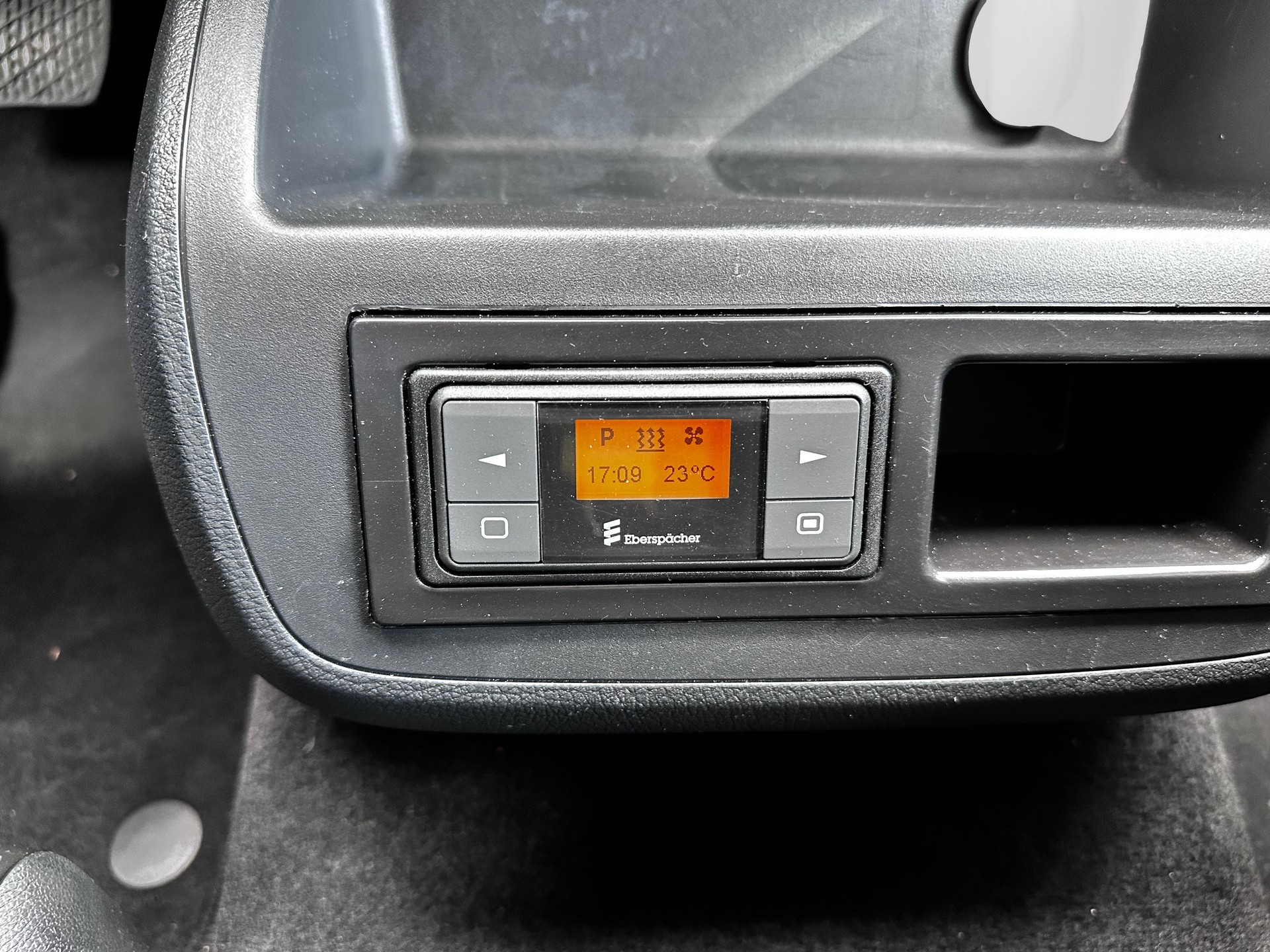 MERCEDES-BENZ Marco Polo Activity 4Matic-image-13