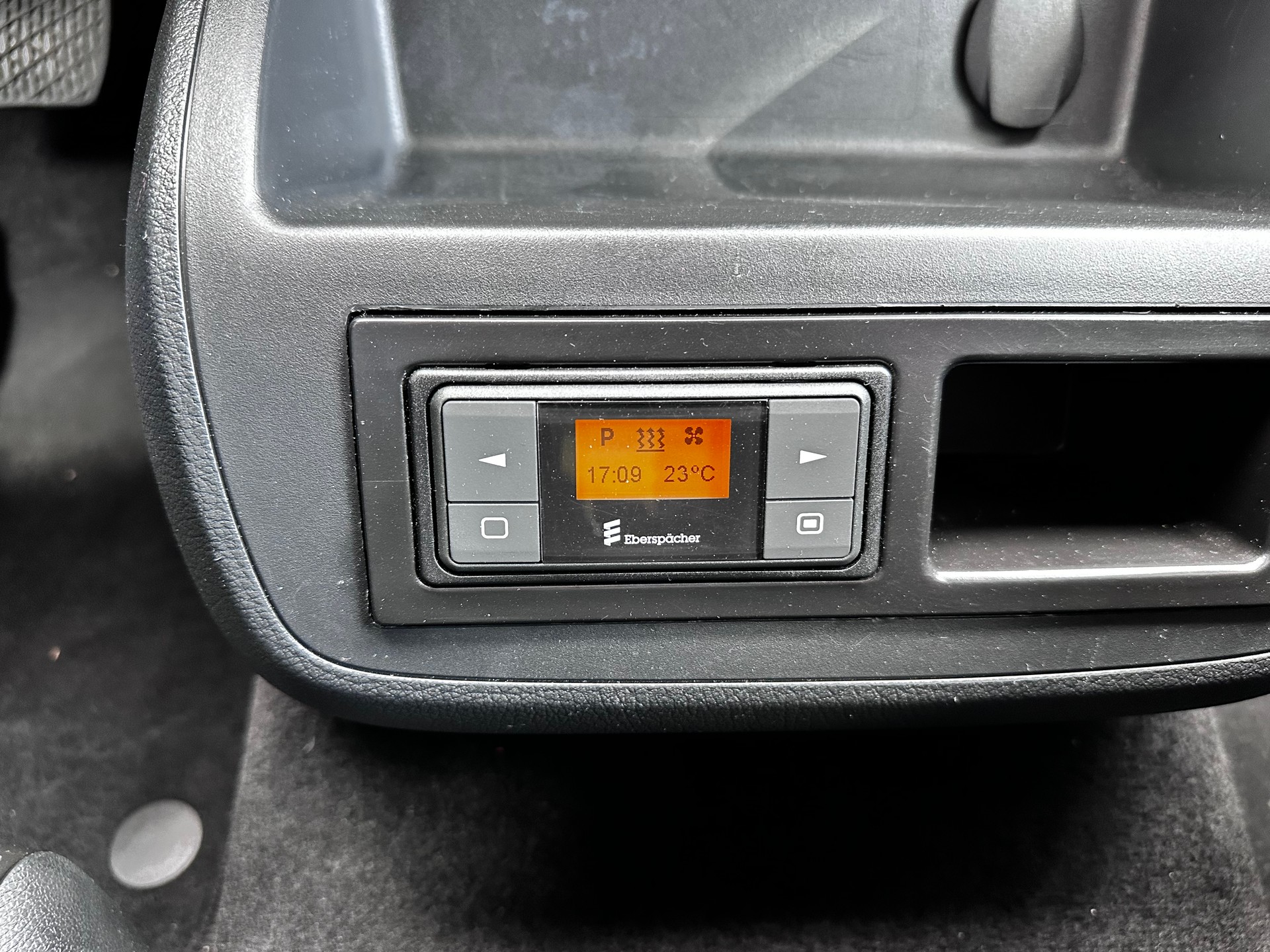 MERCEDES-BENZ Marco Polo Activity 4Matic-image-14