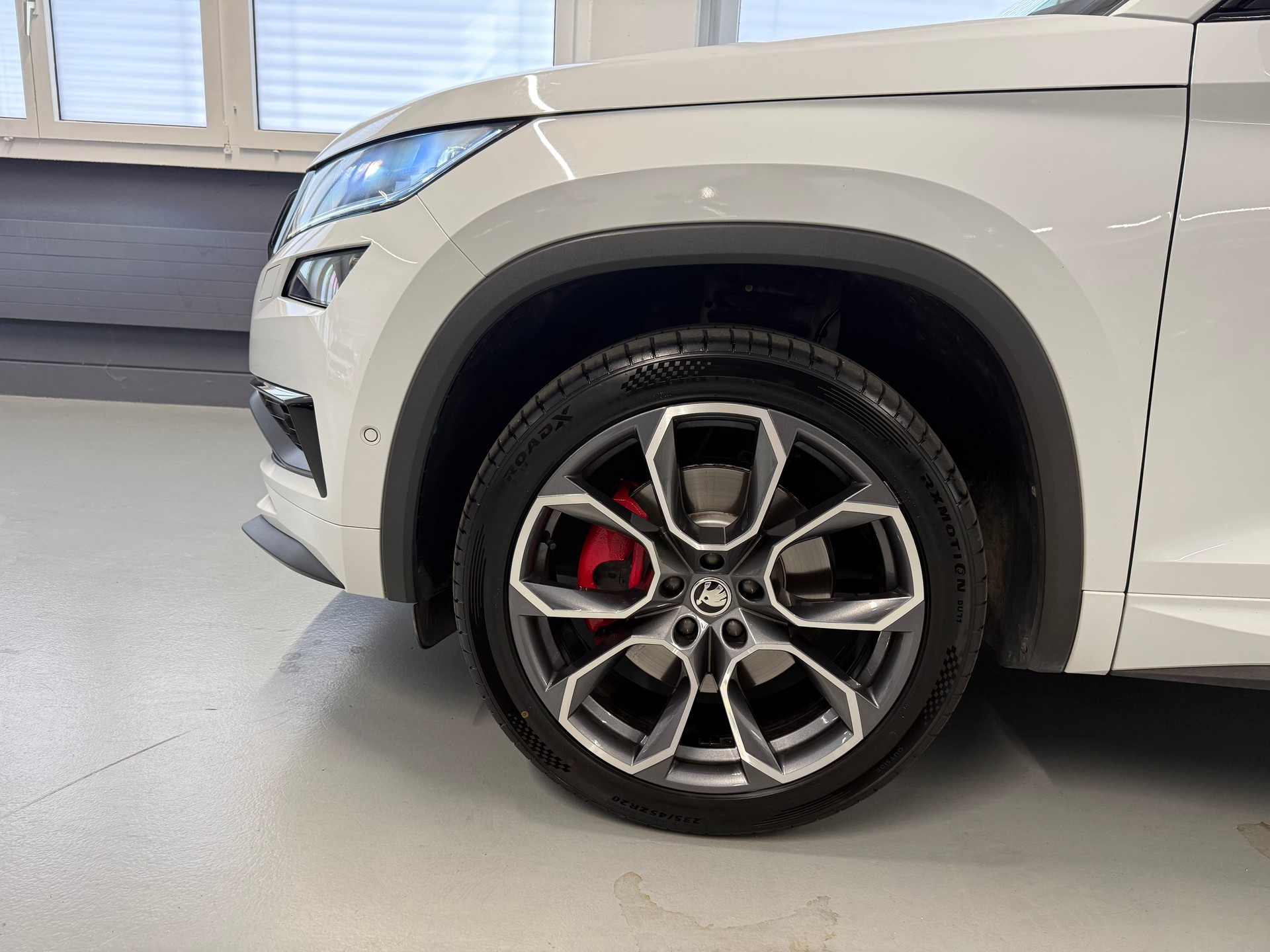 SKODA Kodiaq 2.0 Bi-TDI SCR RS 4x4 DSG-image-20