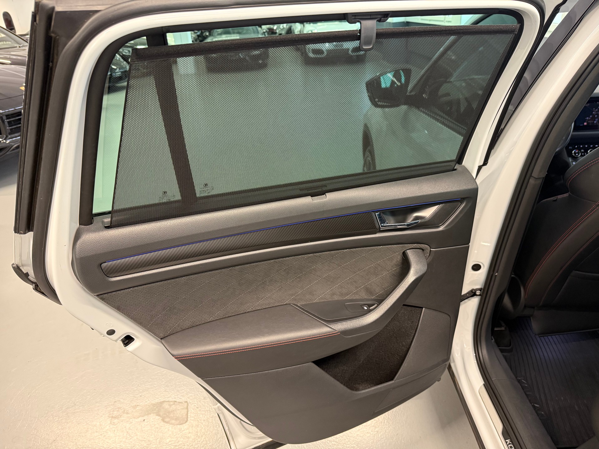 SKODA Kodiaq 2.0 Bi-TDI SCR RS 4x4 DSG-image-15
