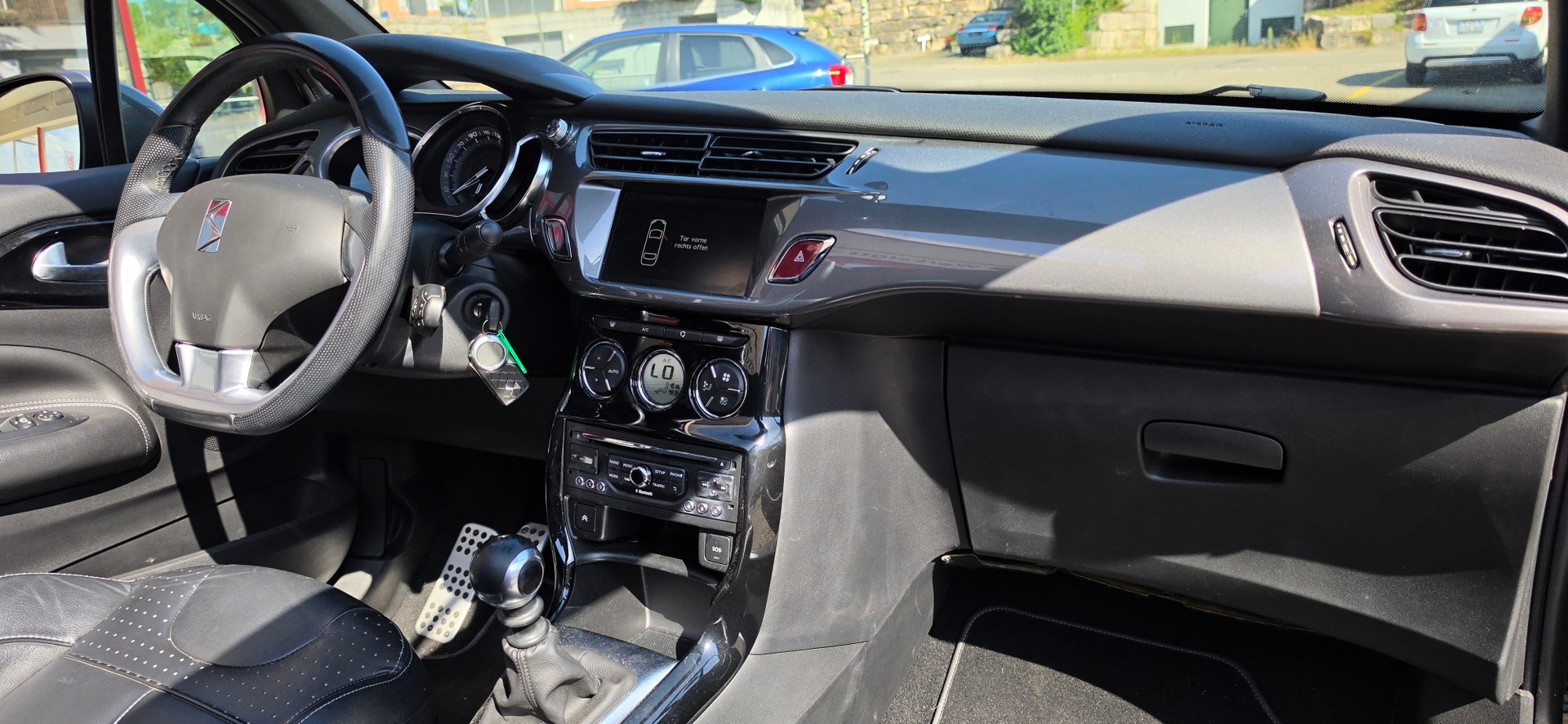DS AUTOMOBILES DS3 Cabrio 1.6 THP Sport Chic-image-26