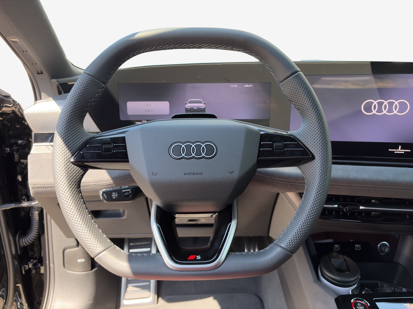 AUDI S6 Avant e-tron quattro-image-9