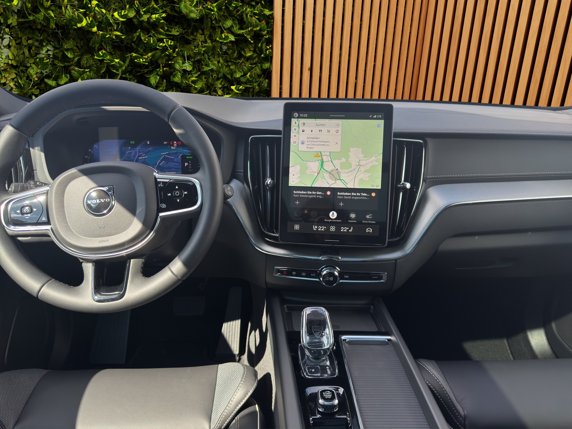 VOLVO XC60 2.0 T8 TE Black Edition eAWD-image-9