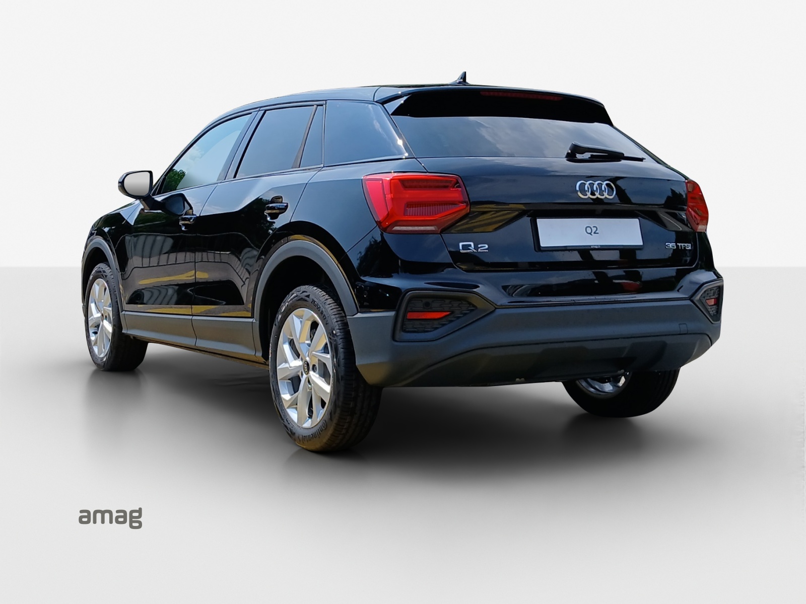 AUDI Q2 35 TFSI S-tronic-showroom-element-2