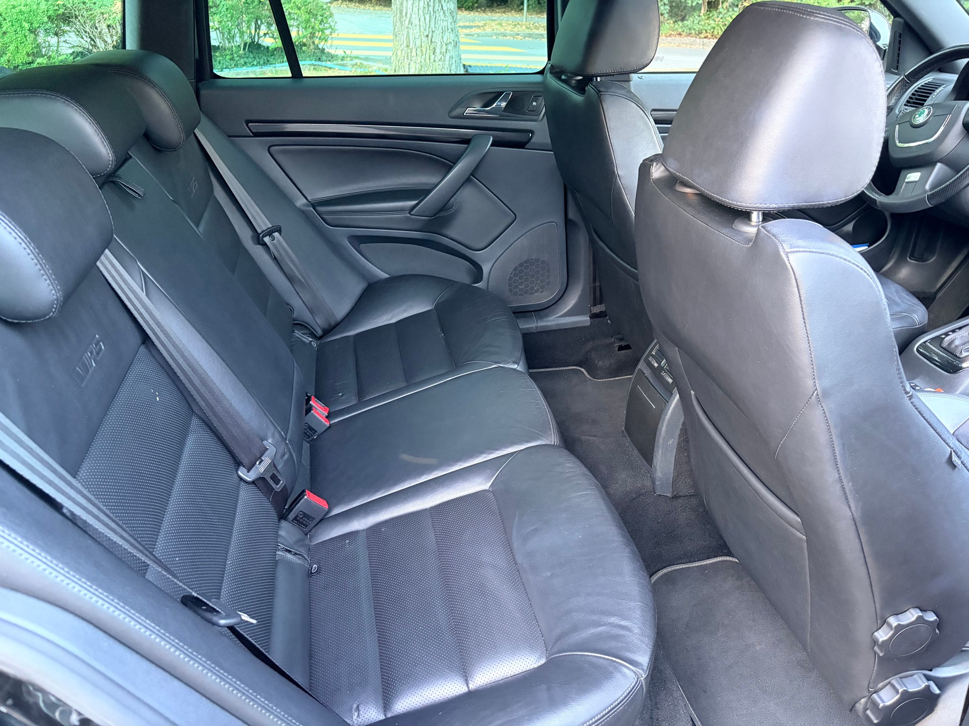 SKODA 2.0 TFSI 200 RS DSG-image-5