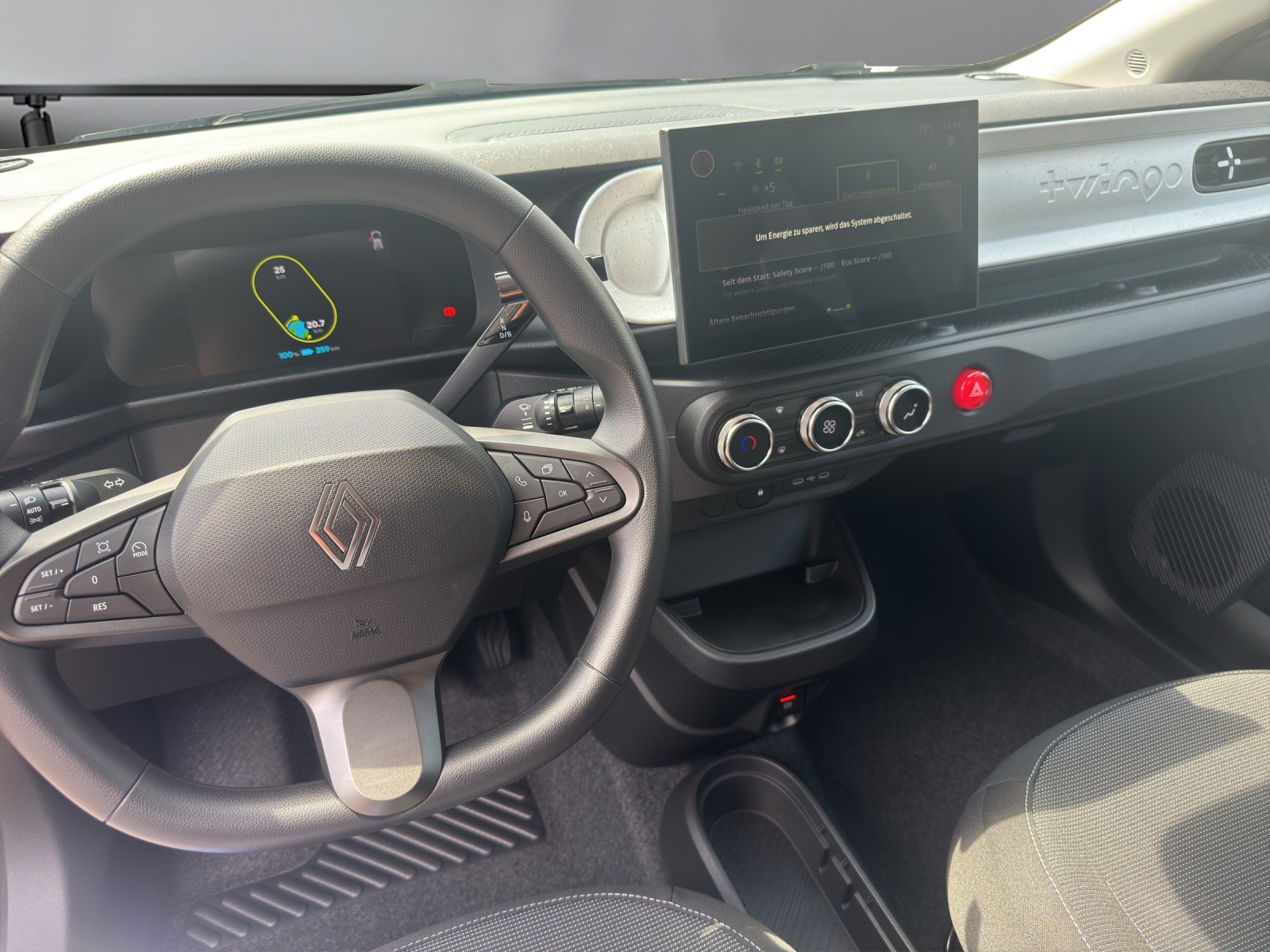 RENAULT Twingo E-Tech 27kWh Evolution-image-8
