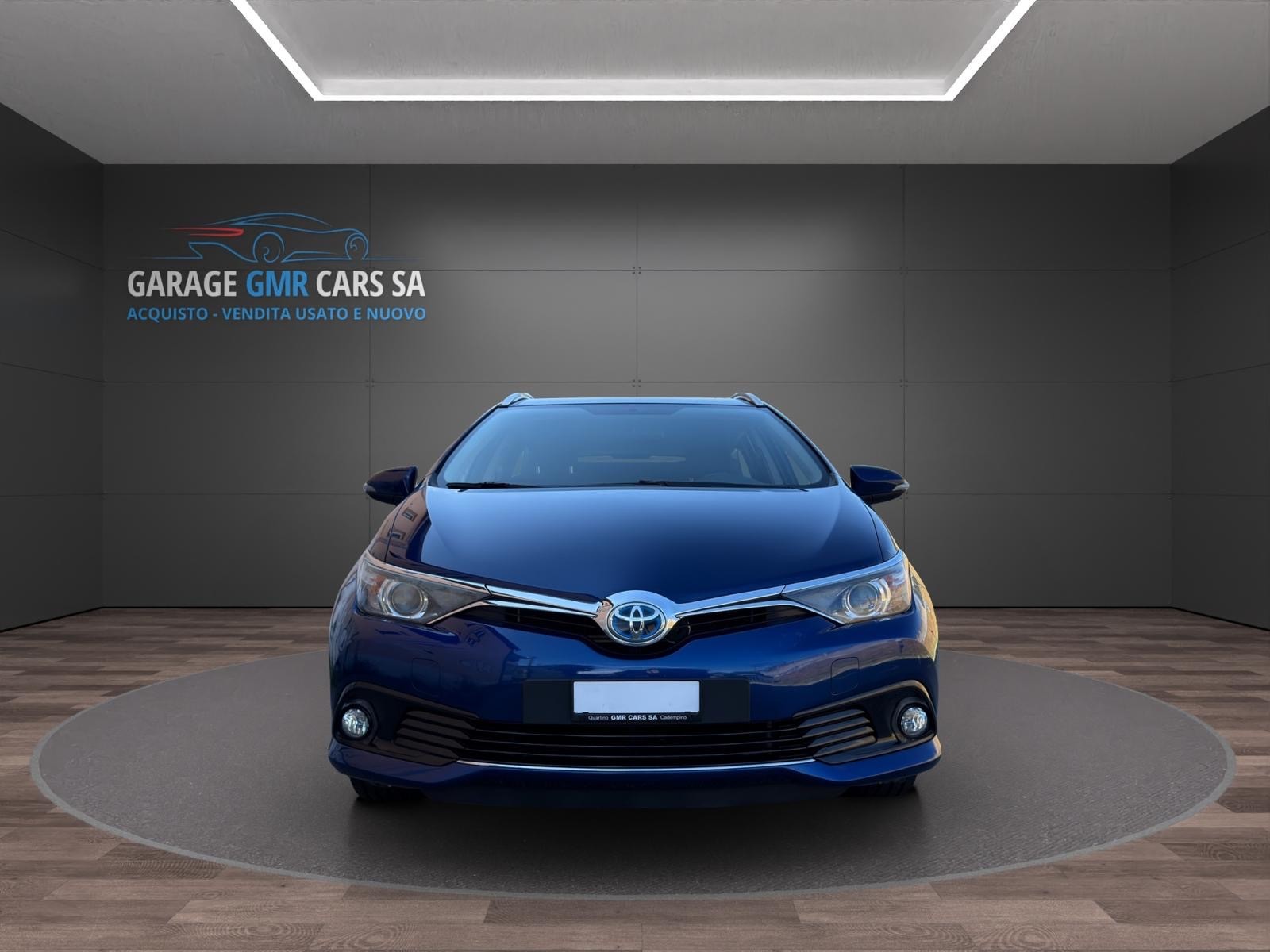 TOYOTA Auris Touring Sports 1.8 HSD Luna e-CVT-image-1