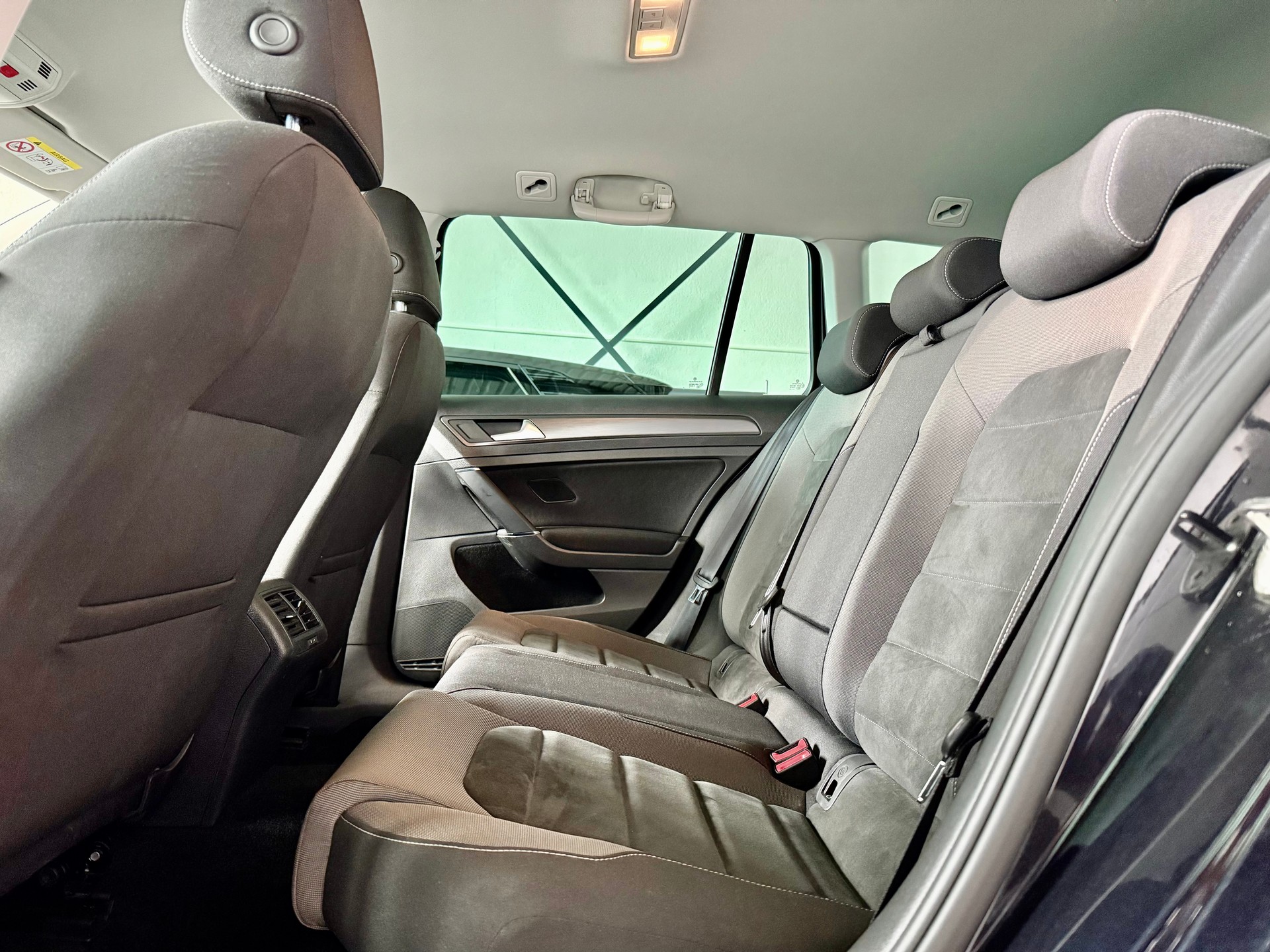 VW Golf Variant 1.5 TSI EVO Comfortline DSG-image-9