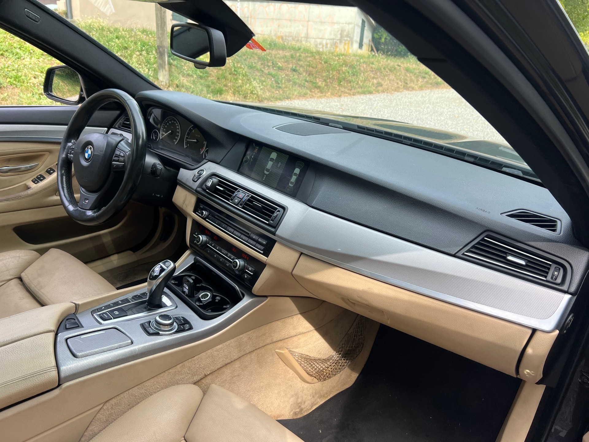 BMW M550d xDrive Steptronic-image-10