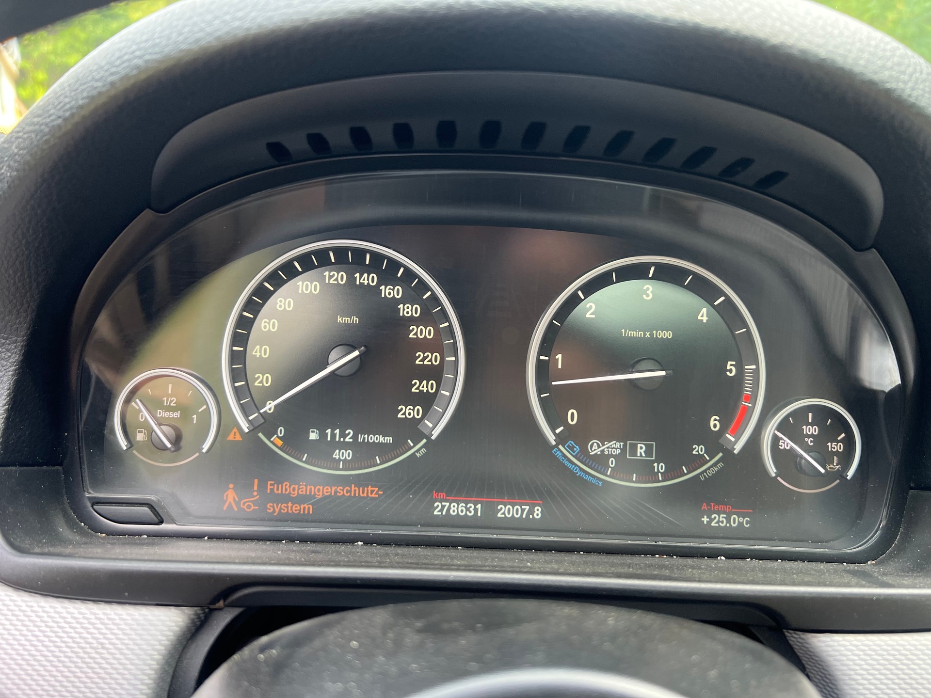 BMW M550d xDrive Steptronic-image-15