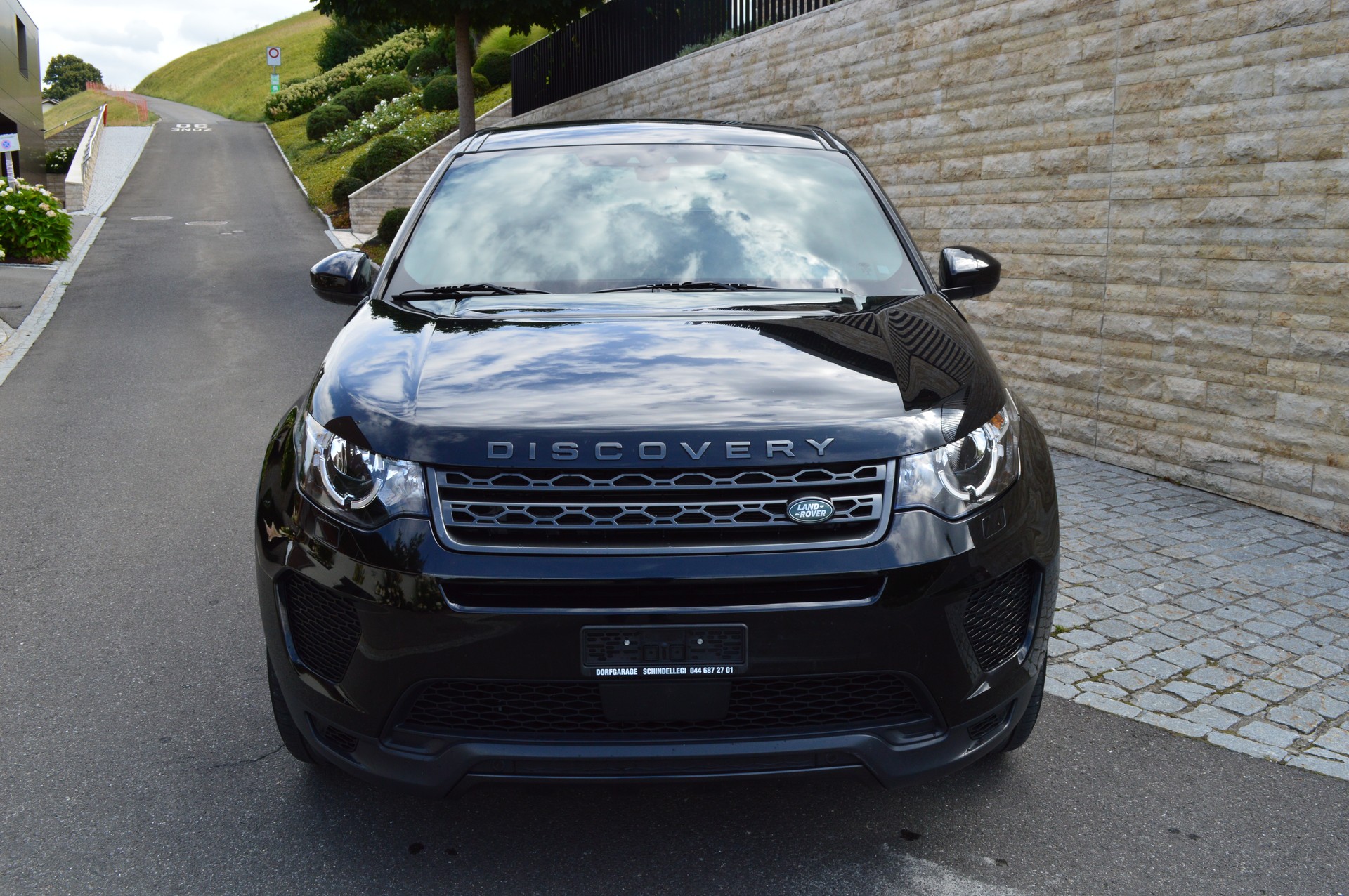 LAND ROVER Discovery Sport 2.0 TD4 HSE-image-0