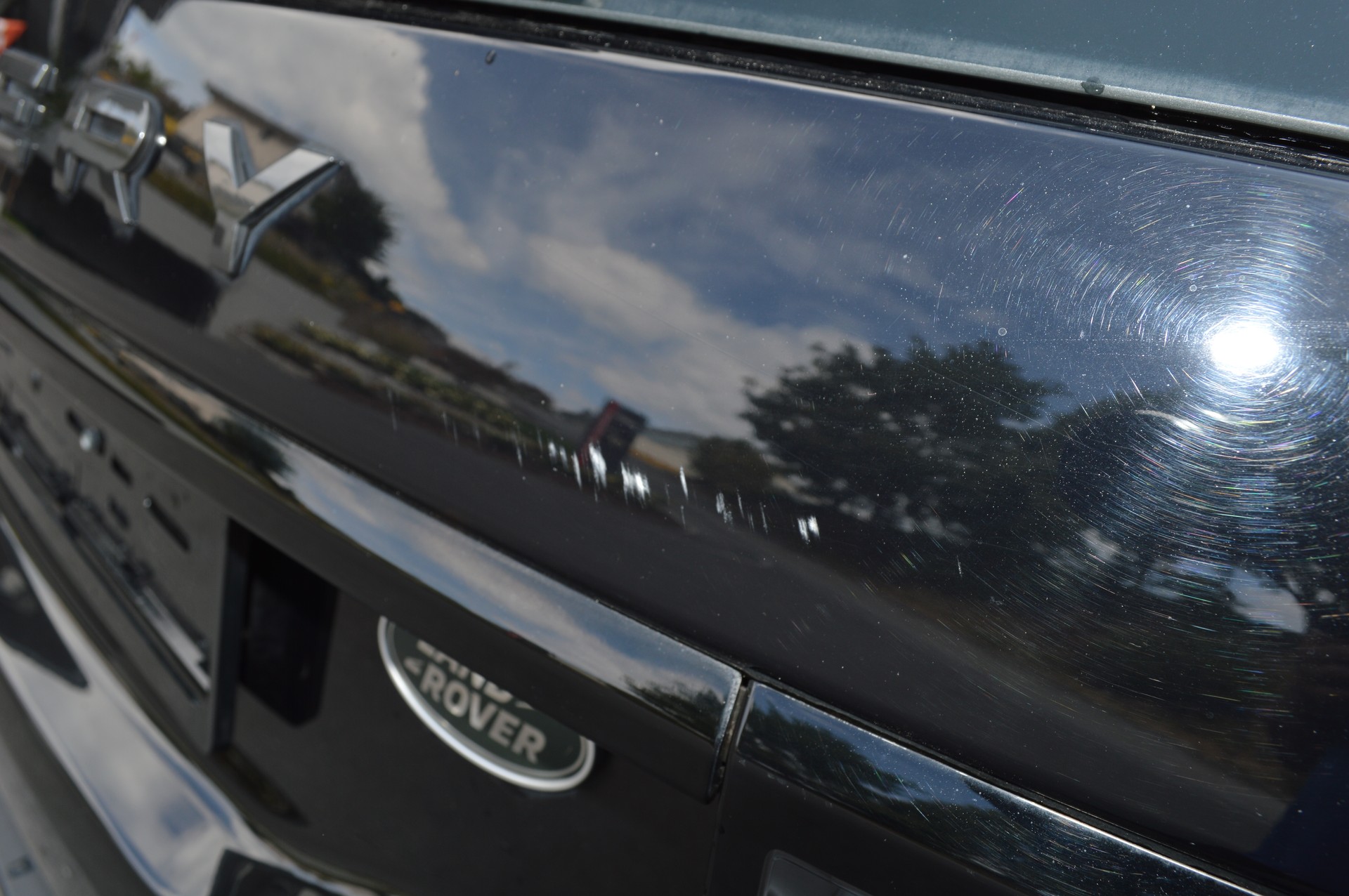LAND ROVER Discovery Sport 2.0 TD4 HSE-image-14