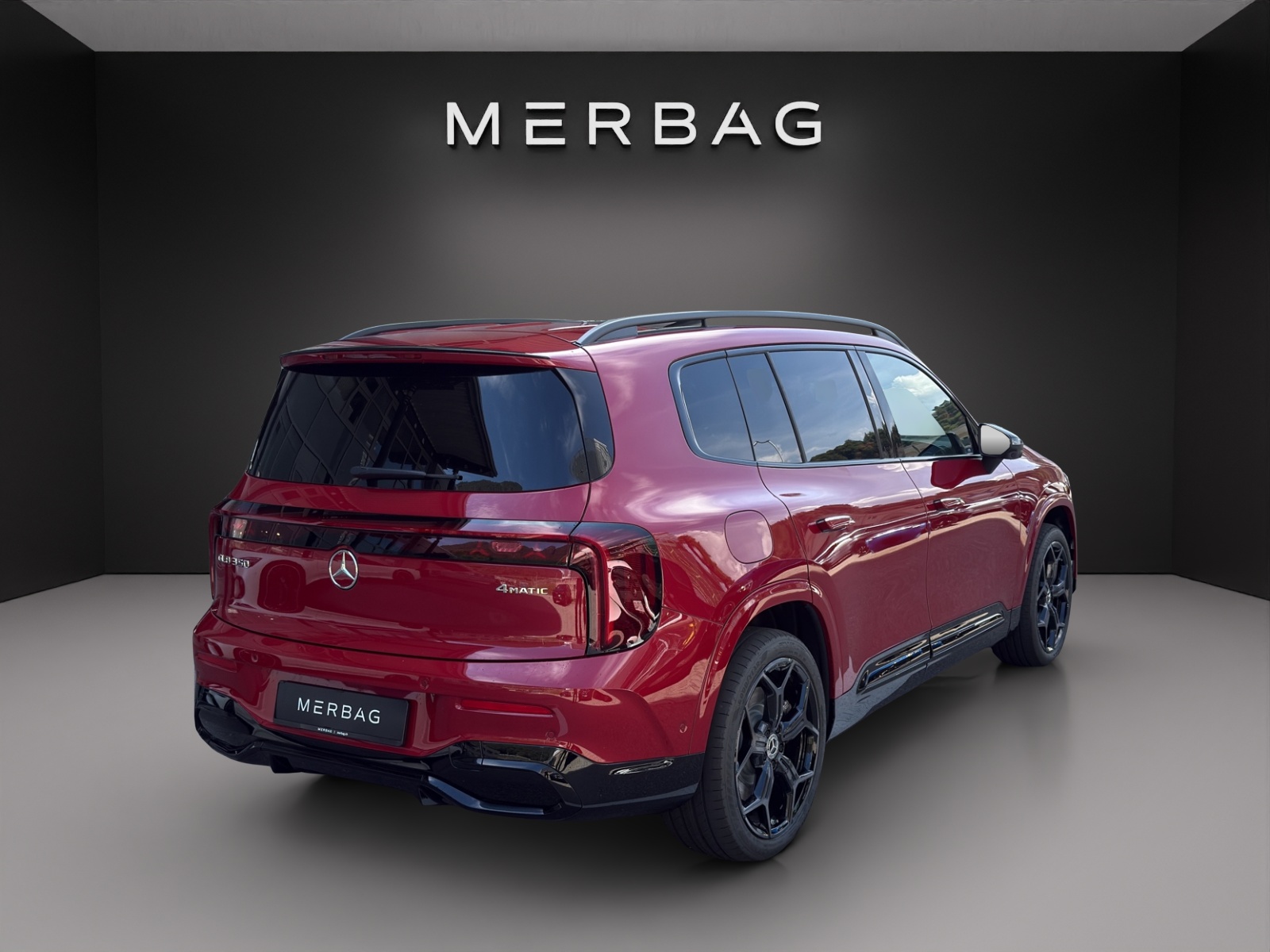 MERCEDES-BENZ GLB 350 4MATIC with EQ Technology-image-4