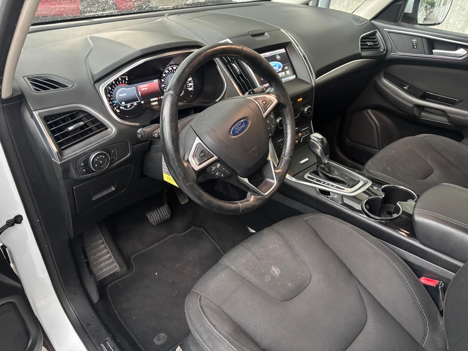 FORD S-Max 2.0 TDCi Trend PoweShift-image-6