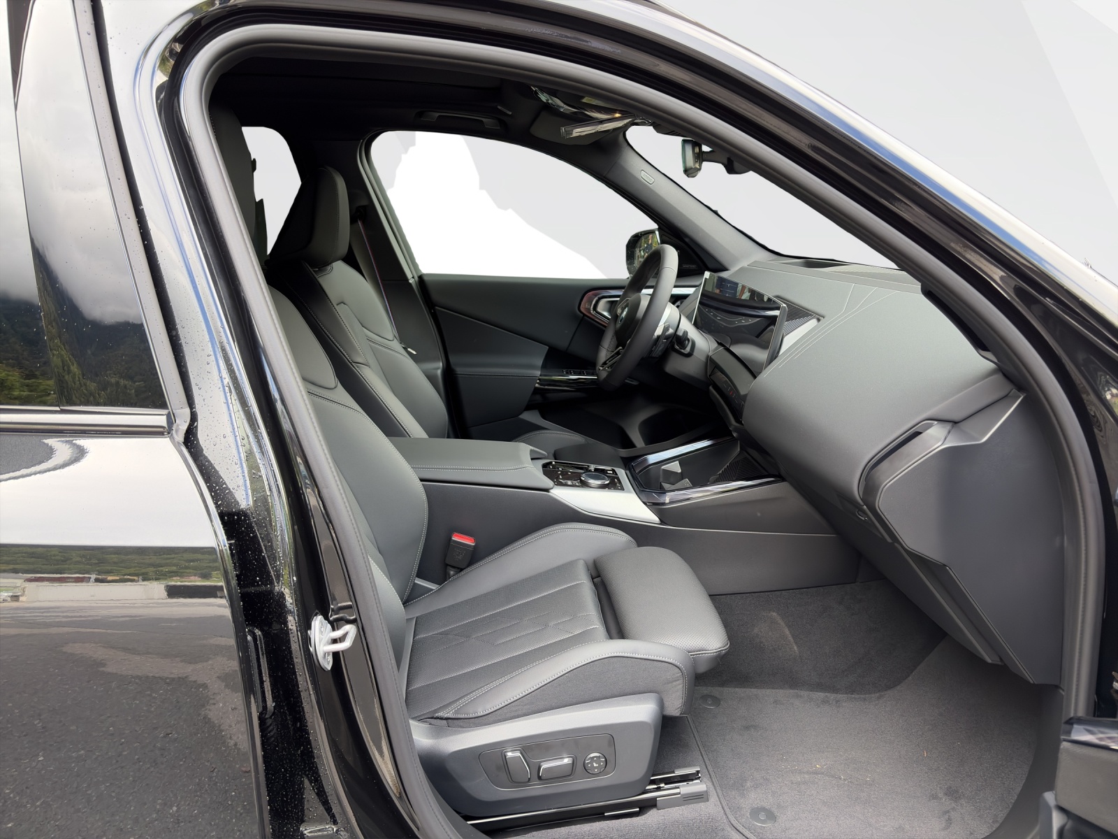 BMW X3 30e xDrive-image-16