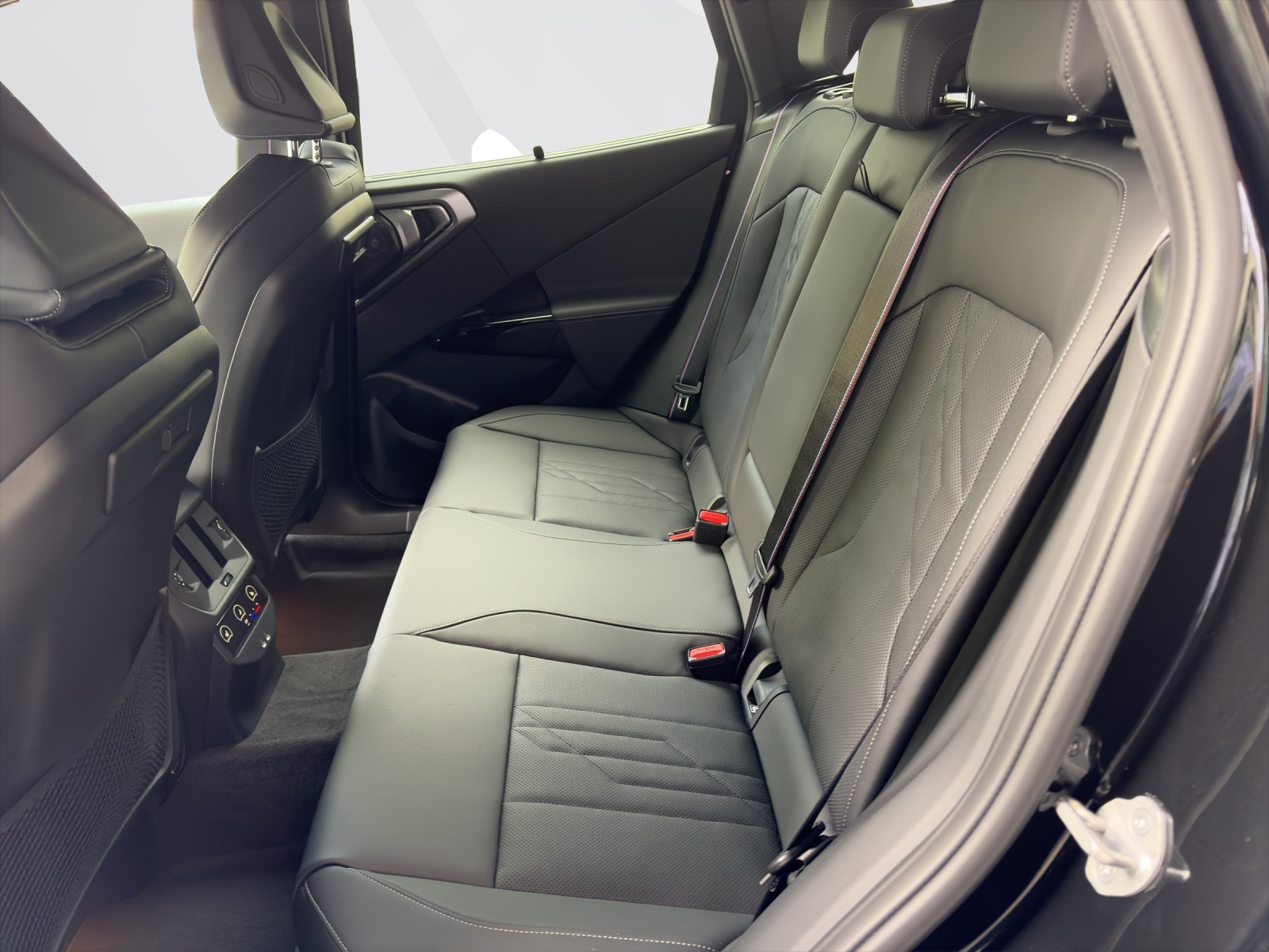 BMW X3 30e xDrive-image-18