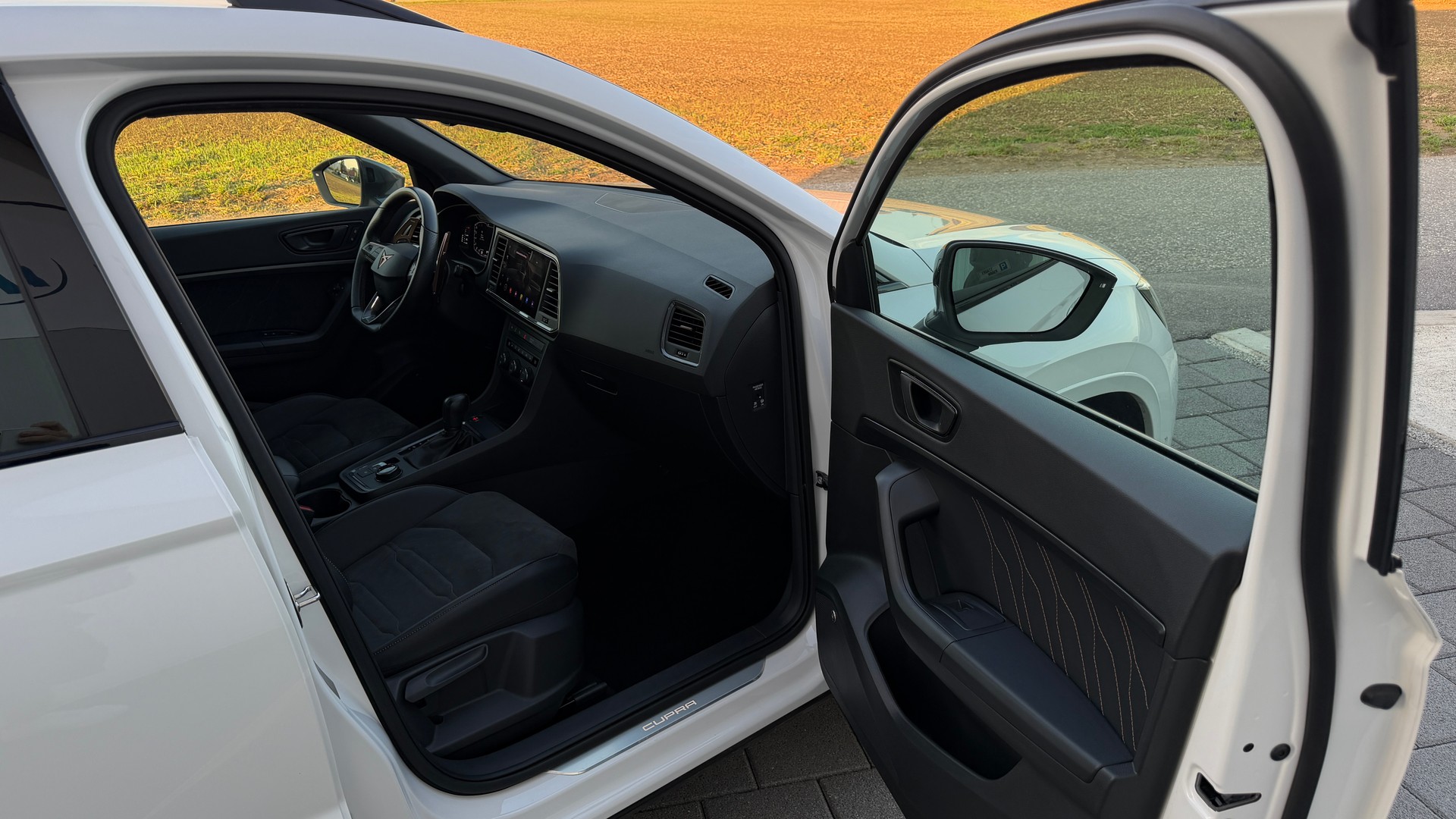 CUPRA Ateca 2.0TSI VZ 4Drive DSG / Fahrassistenten-Paket XL-image-26