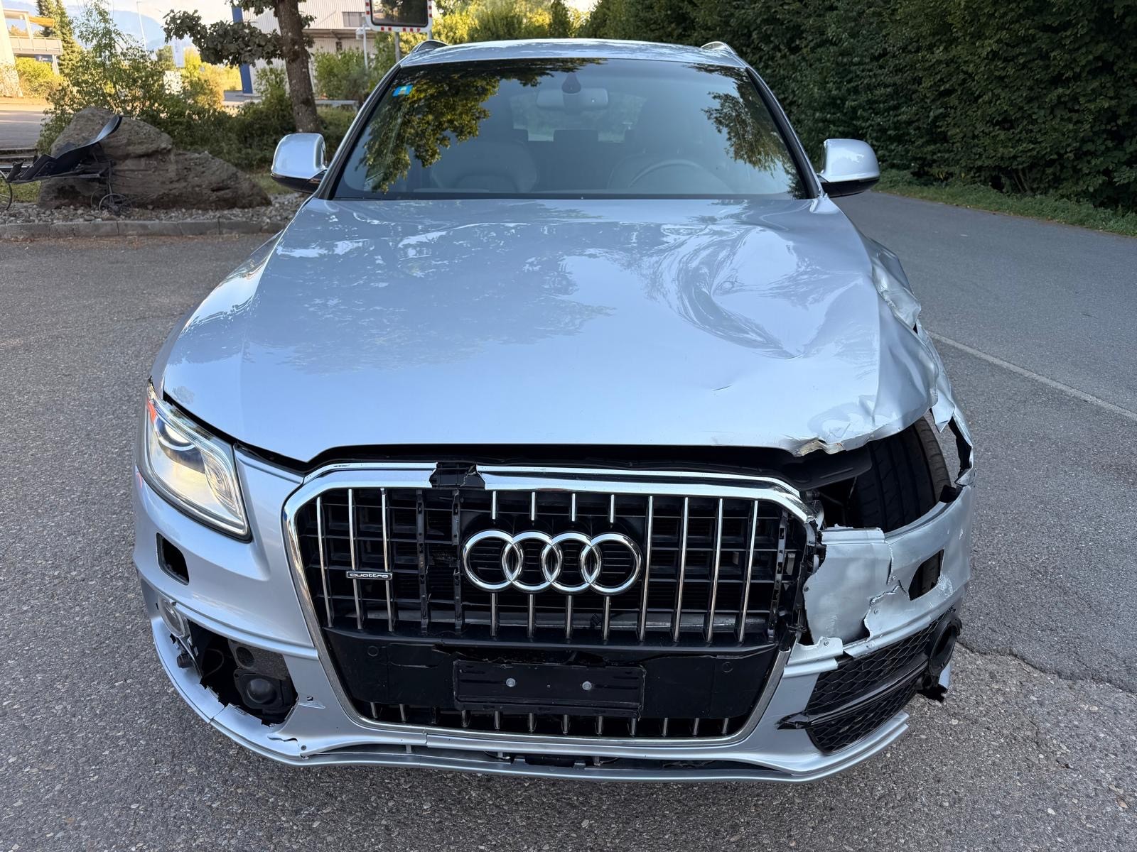 AUDI Q5 3.0 TDI clean quattro S-tronic-image-6