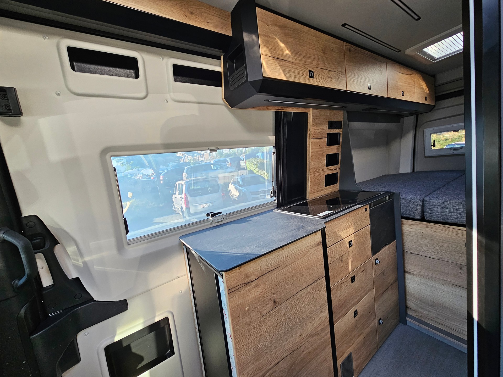 PÖSSL RoadstAr XT - Sprinter 4x4-image-11