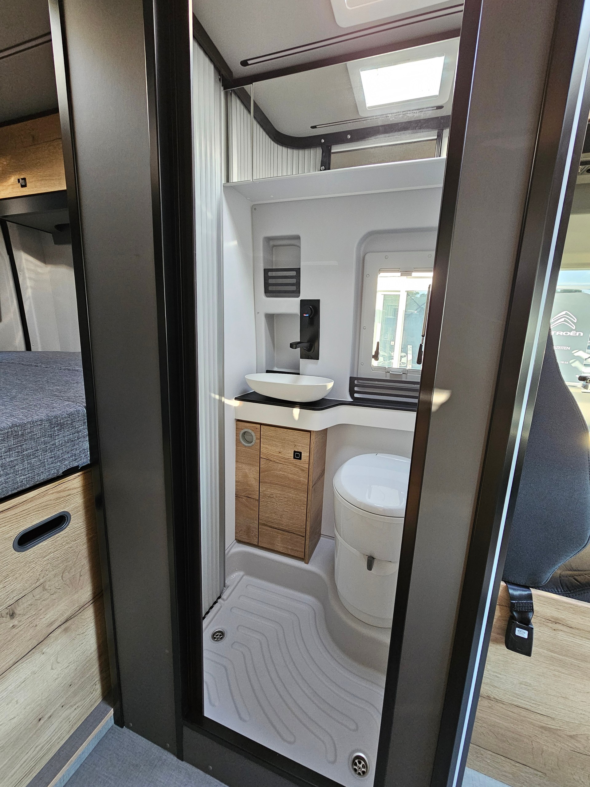 PÖSSL RoadstAr XT - Sprinter 4x4-image-10