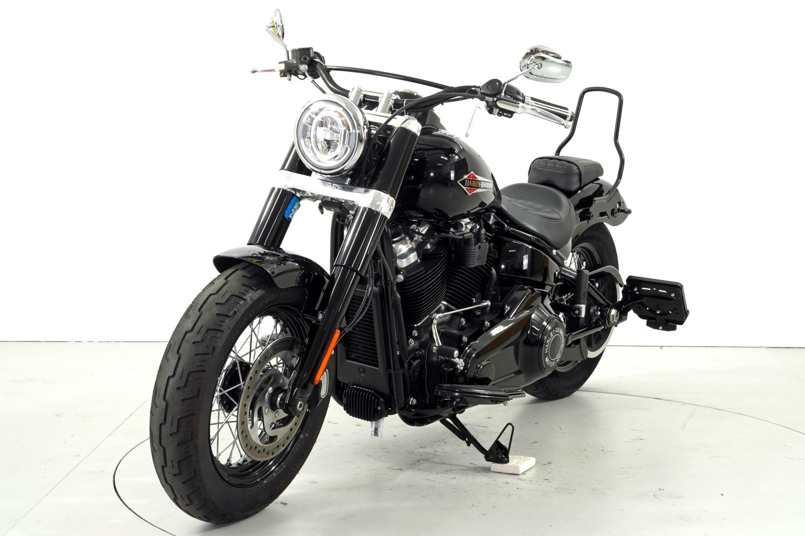 HARLEY-DAVIDSON FLSL Softail Slim 107 ABS-showroom-element-2