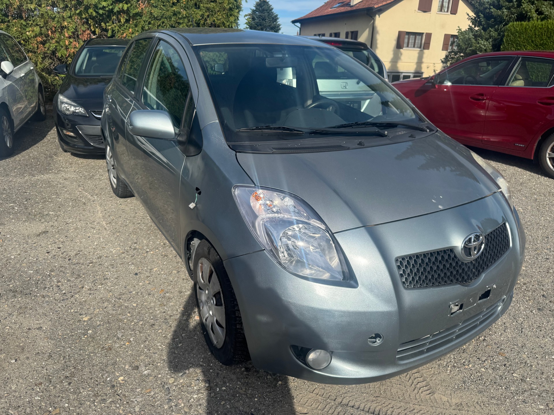 TOYOTA Yaris 1.3 Linea Luna-image-6