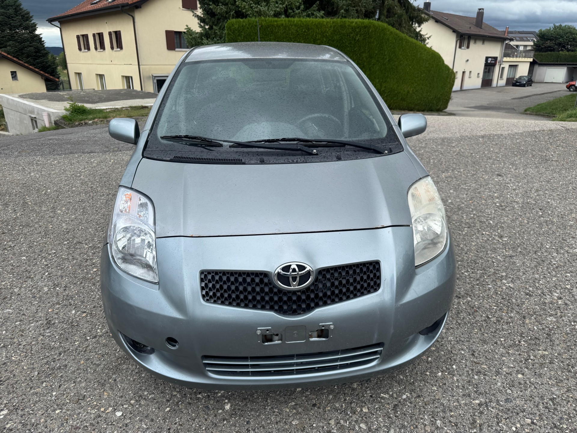 TOYOTA Yaris 1.3 Linea Luna-image-0