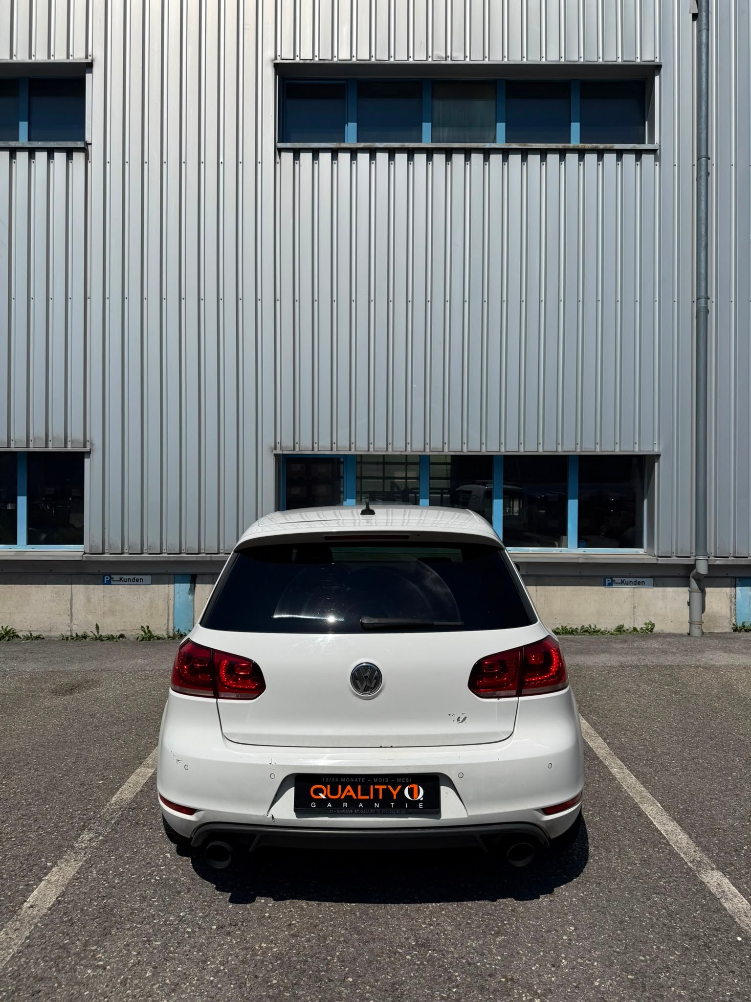 VW Golf 2.0 TSI GTI Team DSG-image-11