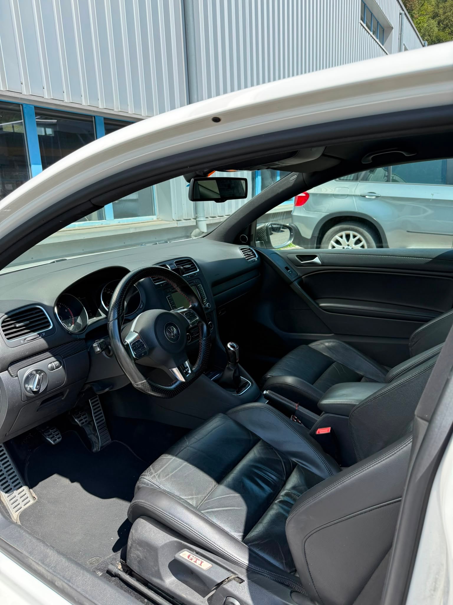 VW Golf 2.0 TSI GTI Team DSG-image-4