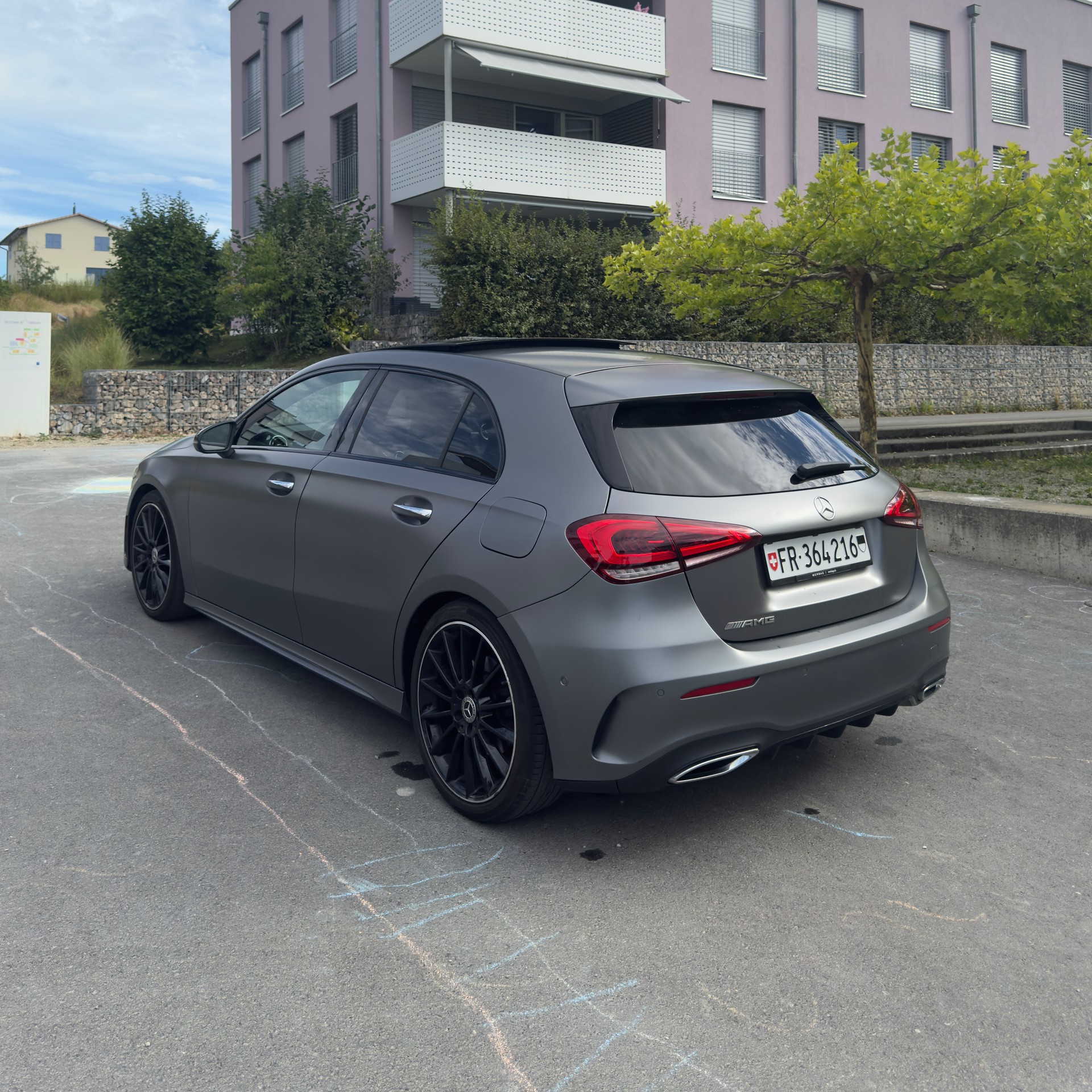 MERCEDES-BENZ A 250 AMG Line-image-2