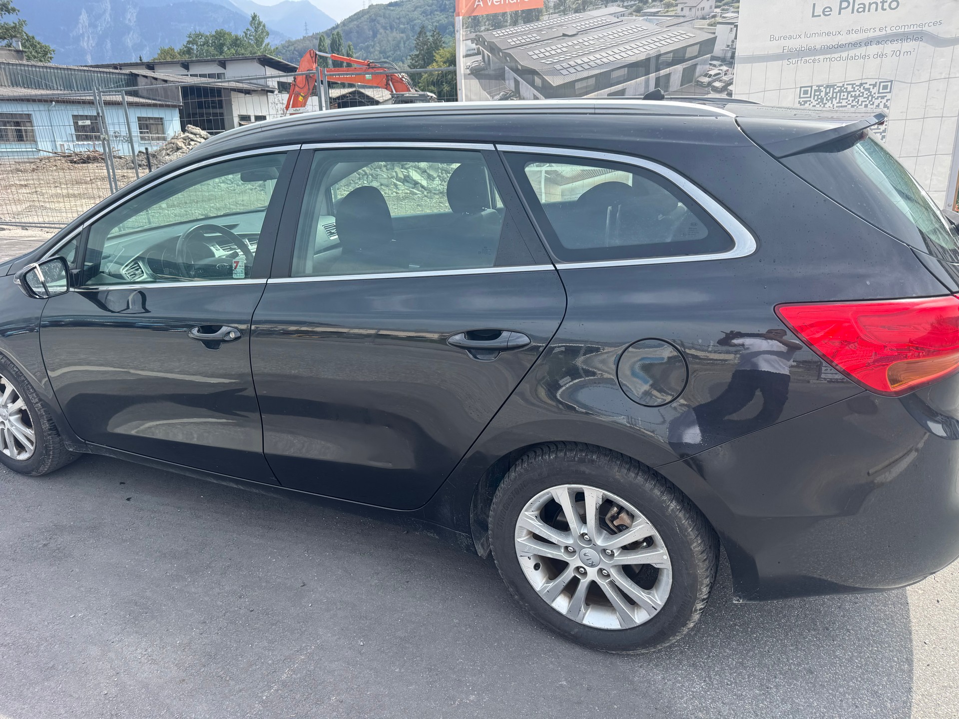 KIA Cee'd Sportswagon 1.6 GDi FiFa World Cup Ed. DCT-image-4
